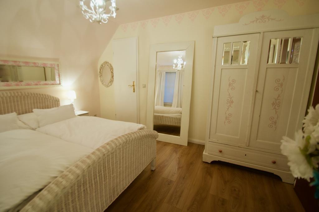 Landhaus Hamm The Unique Boutique Hotel デュッセルドルフ エクステリア 写真